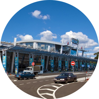 Аеропорт Київ (Жуляни)