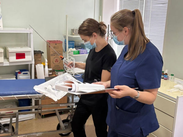 Сильніші разом: 50 000 000 гривень від ПриватБанку та його клієнтів забезпечили критичним обладнанням 33 медзакладів України у 2025 році