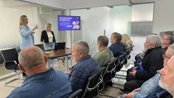 ПриватБанк навчив понад 5000 людей старшого віку фінансової грамотності в межах проєкту «Фінансова мудрість»